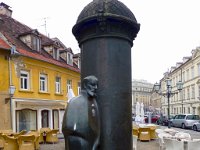 Spomenik, August Šenoa, početak Vlaške